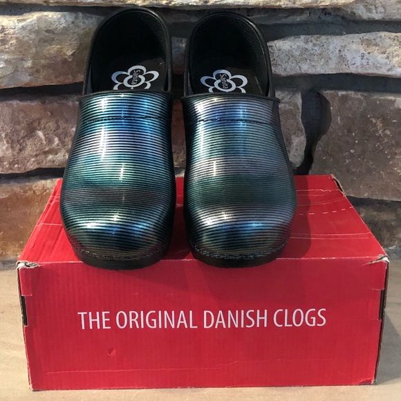 New in Box! Sanita Clogs💞 Sz 10 (40) - Picture 4 of 8